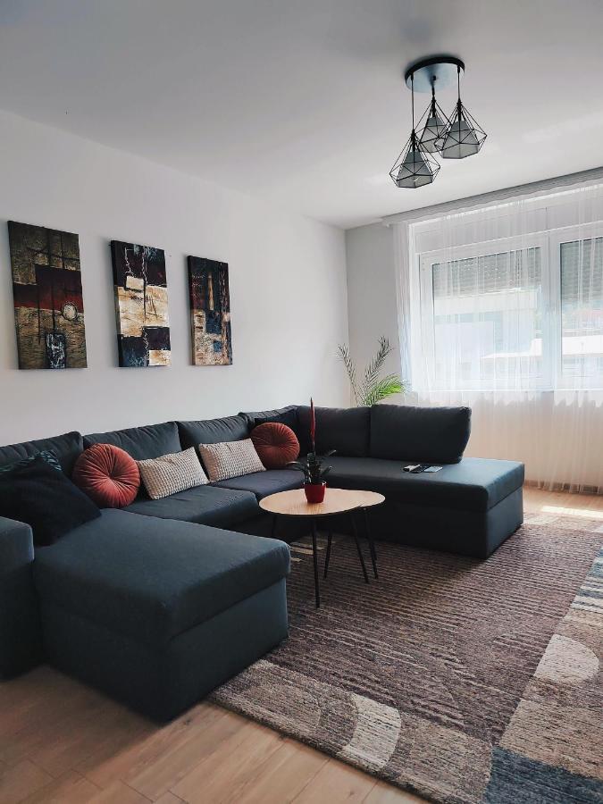 Spacious And Modern Apartment In Town Center Konjic Luaran gambar